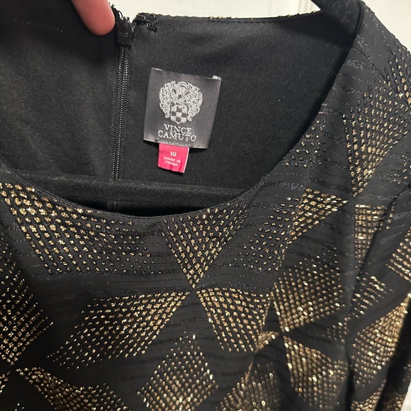 NWOT Vince Camuto simmer sequin black and gold dress, size 10 - Picture 4 of 5